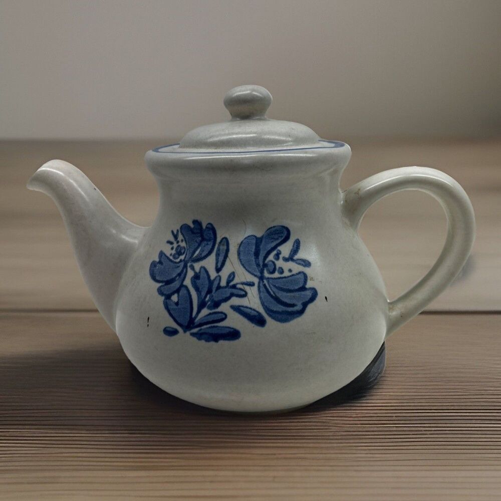 Pfaltzgraff Yorktowne Teapot 6 1/2" #7-550 ‼️Read Desc‼️